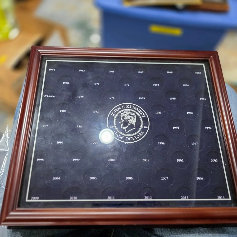 John F Kennedy Half Dollar Coin Collection Display Case Frame Holder Vintage Woo